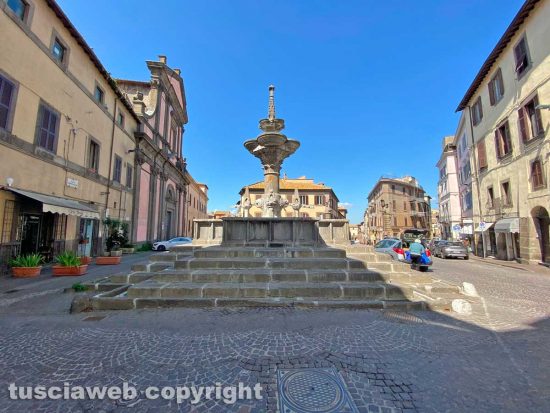 Viterbo - La Fontana grande