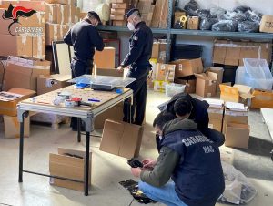 Trento - Carabinieri Nas - Mascherine sequestrate