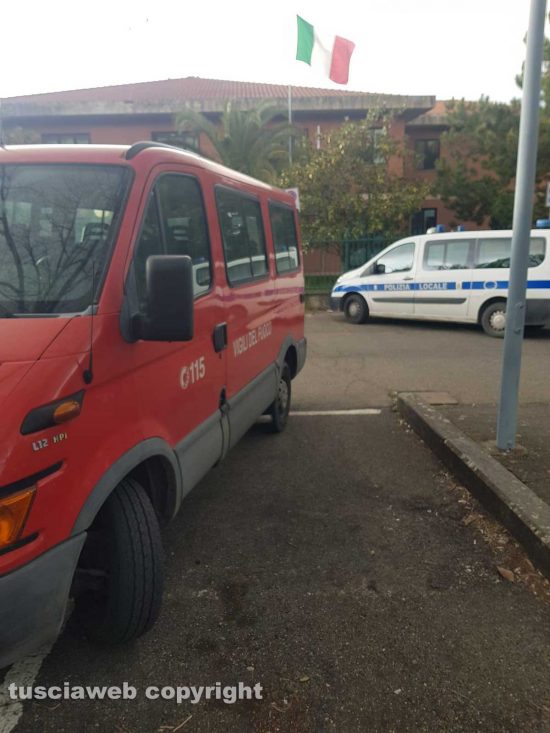 I vigili del fuoco al comando di polizia locale di Viterbo