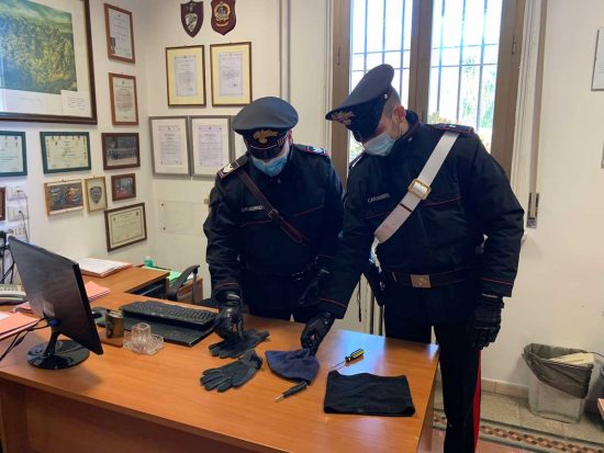 Civitavecchia - Carabinieri - Il materiale sequestrato