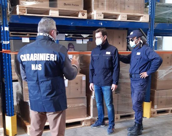 Carabinieri Nas - Sequestro di mascherine
