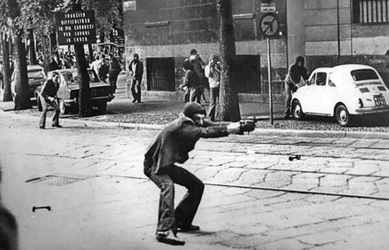 Proletari armati per il comunismo