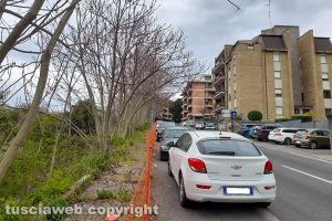 Viterbo - Il marciapiedi di via Belluno