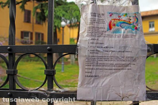 Viterbo - Giardino di Porta della Verità - L'ordinanza dei bambini