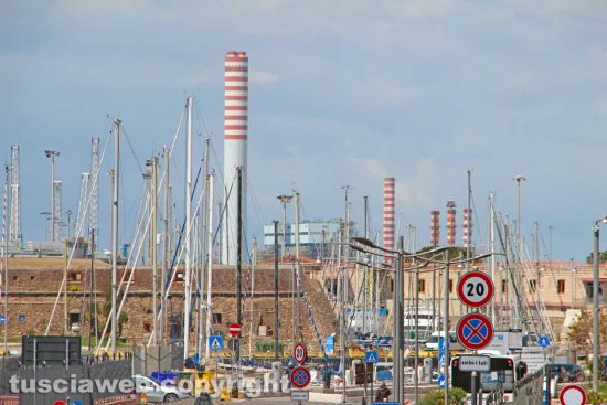 Civitavecchia - Il porto e le centrali