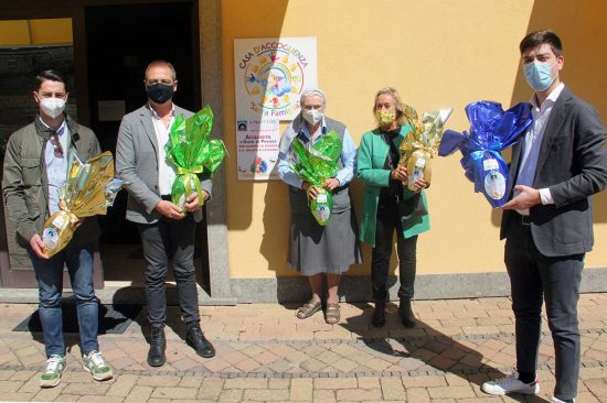  Donate uova alla Casa d'accoglienza Sacra Famiglia