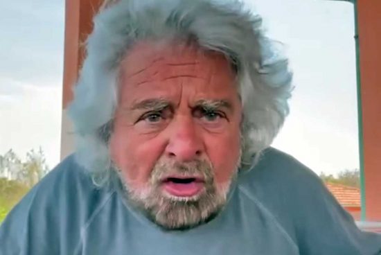 Beppe Grillo difende il figlio in un video pubblicato sui social