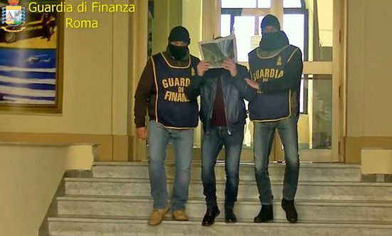 Civitavecchia - Guardia di finanza - L'uomo arrestato