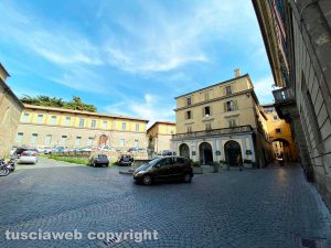 Viterbo - Piazza Dante