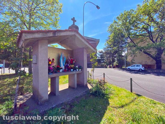 Viterbo - L'edicola in largo Biferali