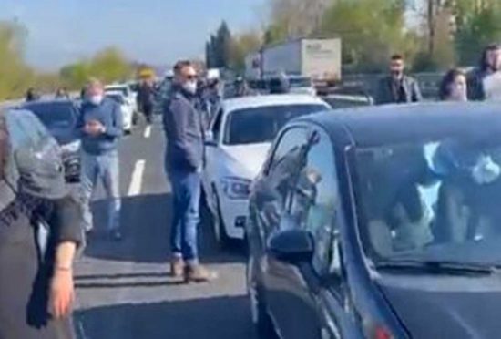 Ristoratori in protesta - Bloccata l'A1