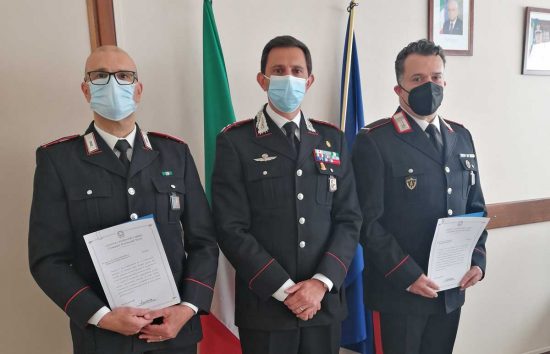 Terni - I carabinieri che hanno salvato l'uomo che voleva farla finita