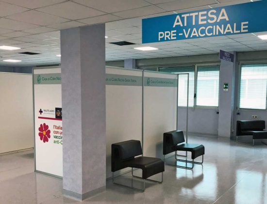 Vaccino anti-Covid - Il centro Johnson & Johnson alla Nuova Santa Teresa di Viterbo