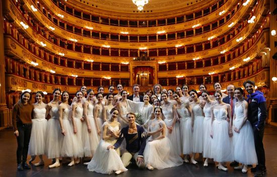 Teatro alla Scala - Carla Fracci e il corpo di ballo