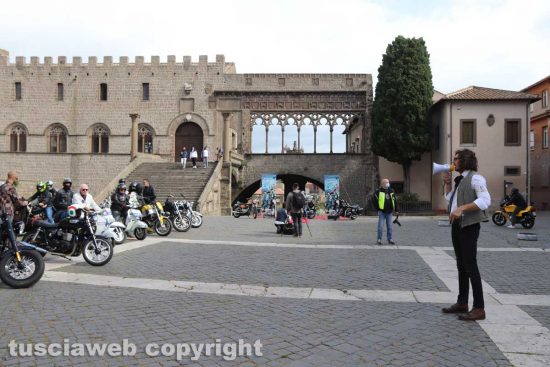 Viterbo - Il raduno "Distinguished Gentleman’s Ride"