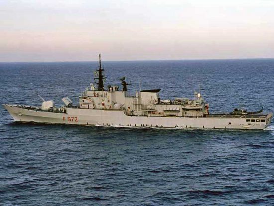 La nave Libeccio della marina militare