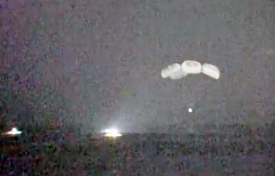 L'ammaraggio dei quattro astronauti nel golfo del Messico