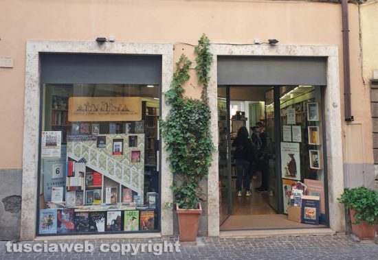Viterbo - La libreria Straffi di via Saffi
