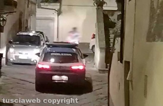 Viterbo - Intervento della volante in via della Morra