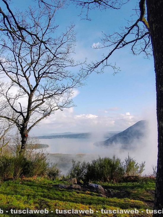 Il lago di Vico dopo un termporale