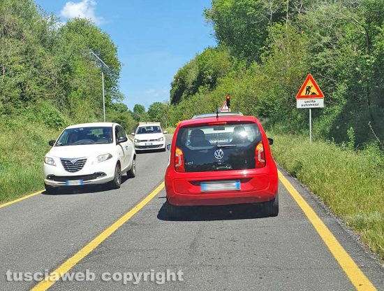 Viterbo - Il semaforo in strada Acquabianca