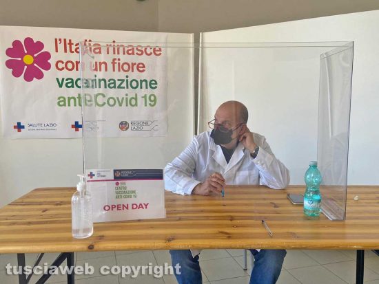 Coronavirus - Open day vaccini alla Grotticella