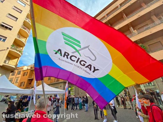 Viterbo - lgbtqia+ - Il sit in per l'approvazione della legge Zan