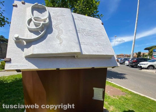 Il monumento per i medici vittime del Covid-19