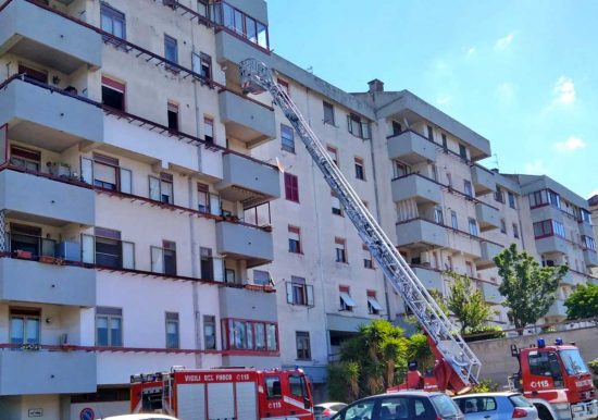Viterbo - Vigili del fuoco - Incendio in appartamento a via Castel di Fano