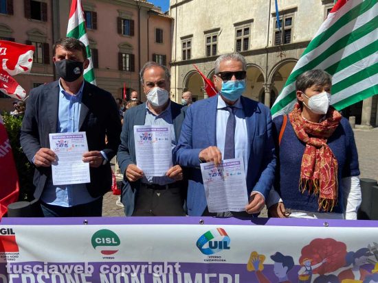 Viterbo - Cgil, Cisl e Uil in prefettura - Turchetti, Mannino, Arena e Pomante