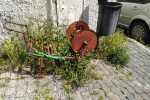 Viterbo - Incuria nella frazione di Roccalvecce