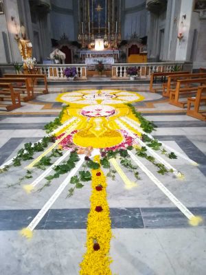 Viterbo - Corpus Domini - L'infiorata alla Trinità
