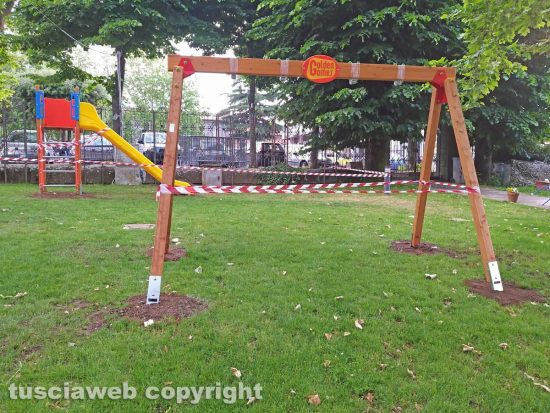 Montefiascone - I nuovi giochi per bambini al prato giardino