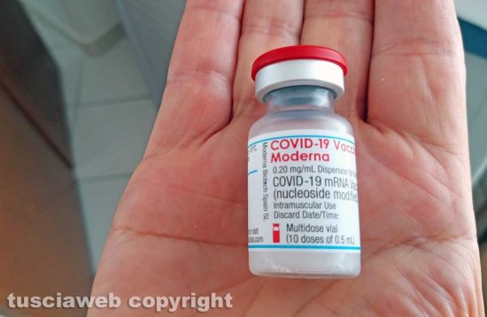 Montefiascone - Il centro vaccini anti Covid a "Le Guardie" - Il vaccino Moderna