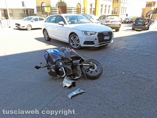 Montefiascone - L'incidente stradale nell'incrocio tra via Cassia e via Verentana