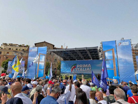 Roma - Lega Viterbo in piazza per la manifestazione di Matteo Salvini