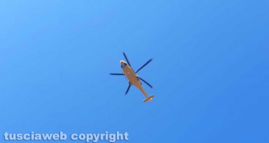 Montalto di Castro - Fuori strada con la macchina