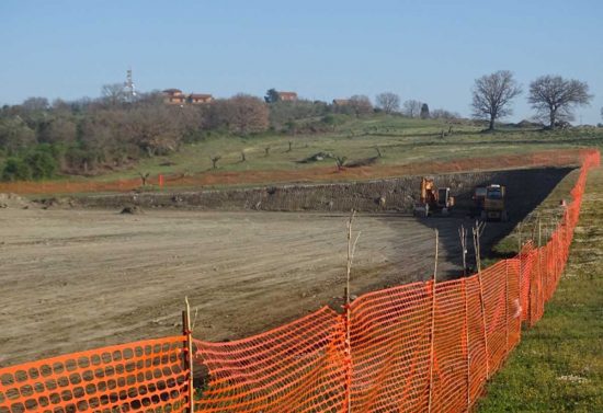 Montefiascone - Allevamento intensivo di galline ovaiole - Inizio cantiere