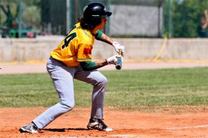 Sport - Baseball - Montefiascone - Gabriele Vincenti mentre effettua un bunt