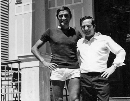 Acquapendente - Gigi Riva davanti all'Albergo Roma