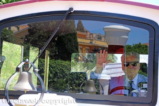 Il sindaco Giovanni Arena alla guida del trenino