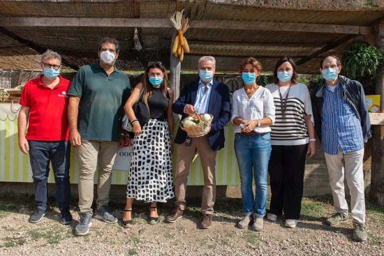 Viterbo - Riparte il mercato della terra di Slow food