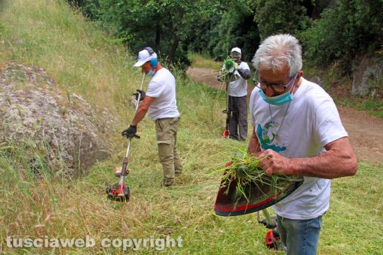 Viterbo - La Fai Cisl pulisce Castel d'Asso
