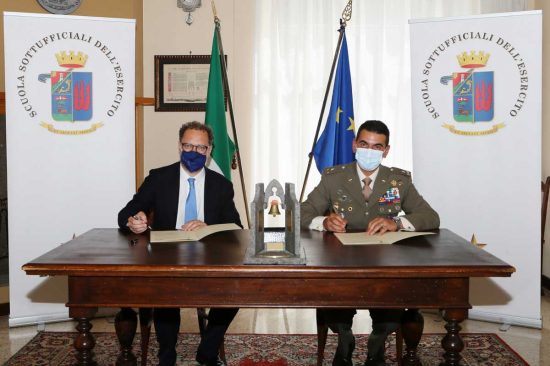 Il prof. Ubertini e il generale di brigata Stefano Scanu