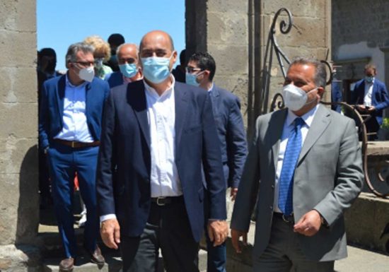 Panunzi insieme a Zingaretti durante l'inaugurazione