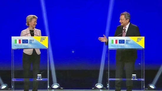 Roma - Ursula von der Leyen e Mario Draghi