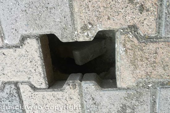 Viterbo - Il marciapiedi di via Carlo Cattaneo