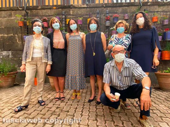 Viterbo - La Ds Clara Vittori e i docenti del liceo Buratti