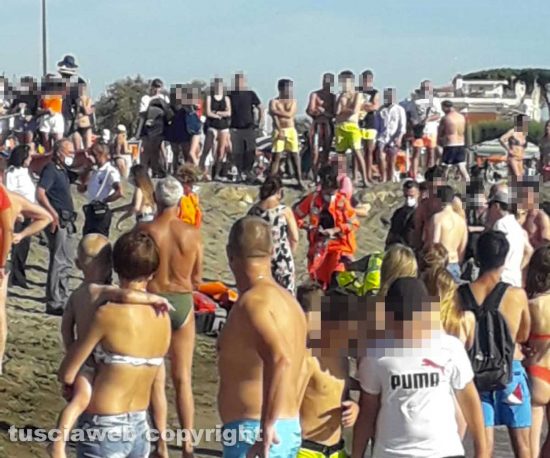 Tarquinia Lido - Malore in spiaggia 