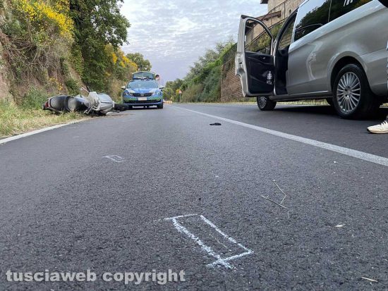 Viterbo - Scooter sbanda sulla Cassia